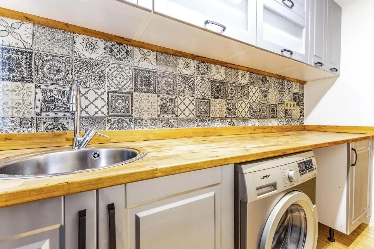 Flat W Balcony 1 Min To Bagdat Avenue In Kadikoy Стамбул 0*,  Турция